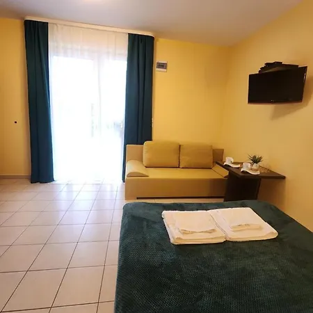 Gościnne Zacisze 3*