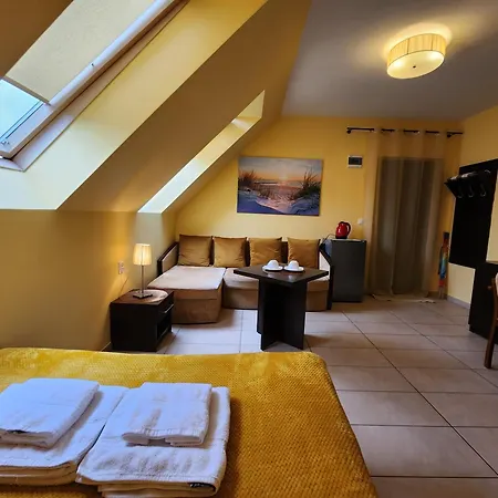 Gościnne Zacisze 3*