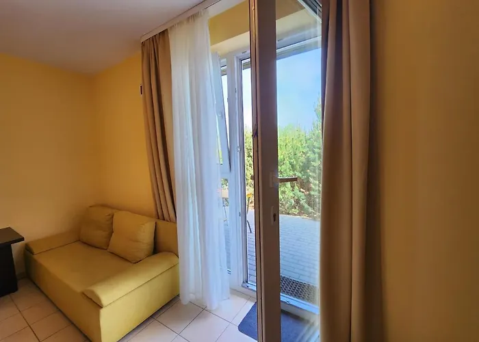 Goscinne Zacisze Pensión Grzybowo (West Pomeranian)