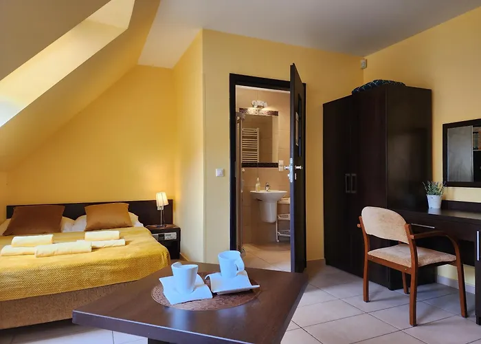 Goscinne Zacisze Pensión Grzybowo (West Pomeranian)